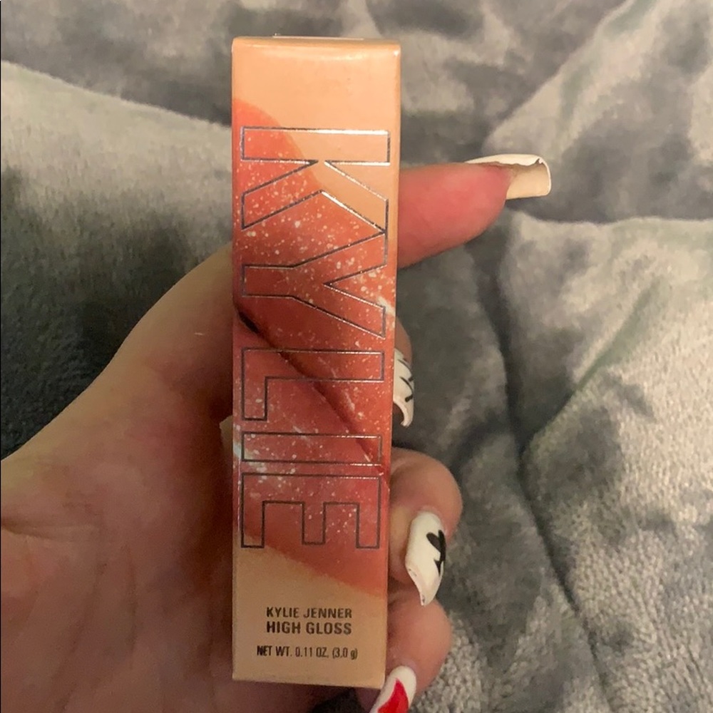 Kylie Jenner High Gloss
